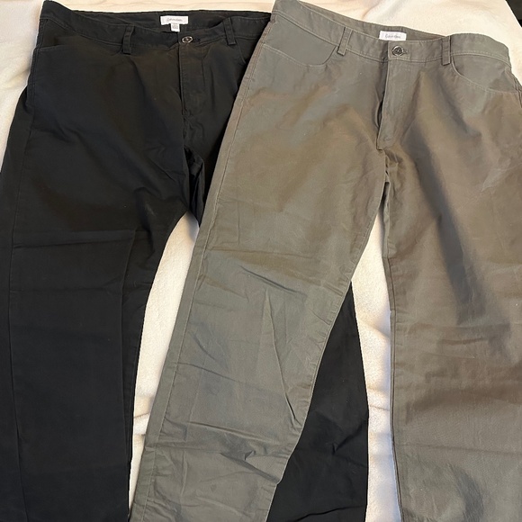 Lot of 2 Calvin Klein Men's Pants Trousers Slacks Chino Black/Grey Slim 34 X 30 - Picture 1 of 14